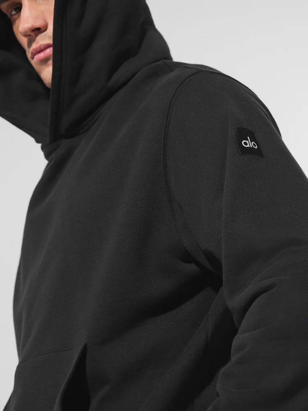 ALO Yoga Men's Crewneck Hoodie in Black